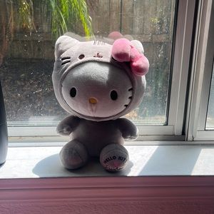 Hello kitty x pusheen